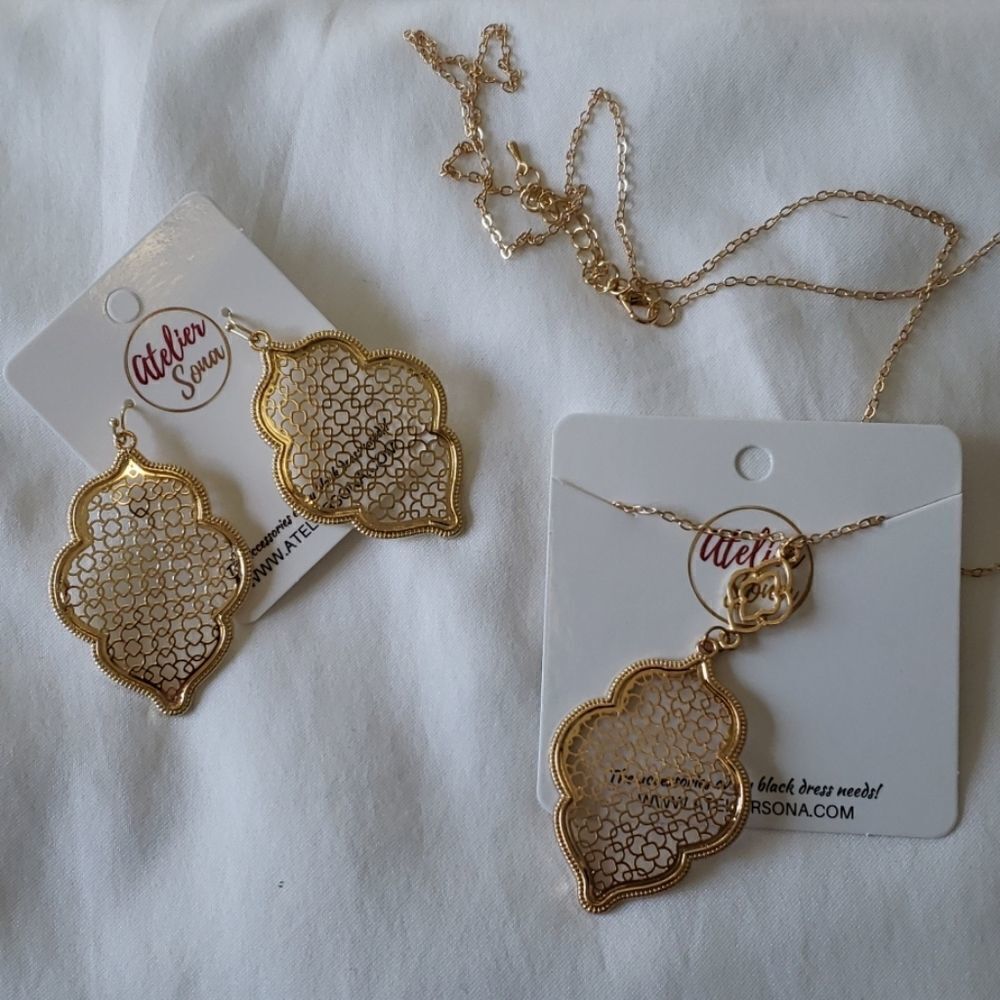 New gold lantern set
